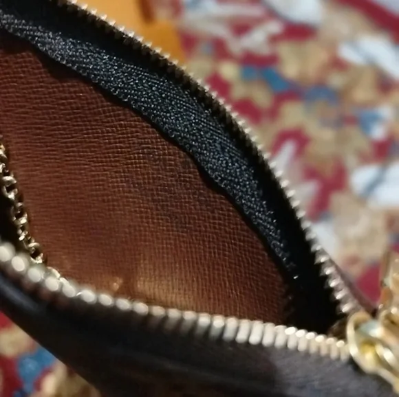 Louis Vuitton Key Pouch - Picture 5 of 5